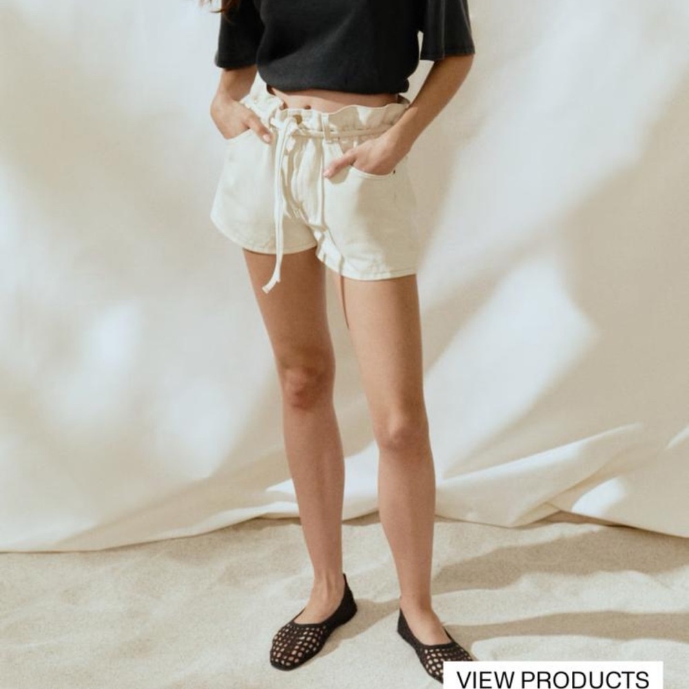 H&M Women's Cream Denim Shorts